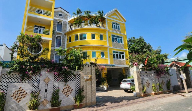 Ngoc Son Hotel