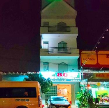 Nhà Nghỉ 80