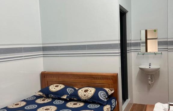 Nhà Nghỉ Kiến Quốc