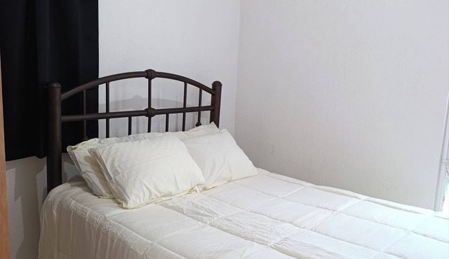 Nice and comfortable apartment near the airport