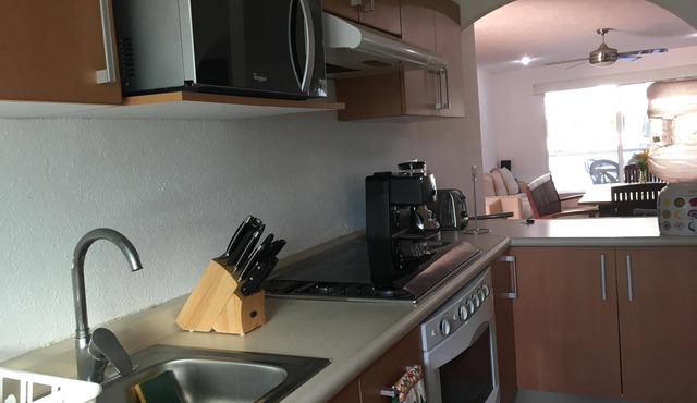 Nice confortable 2 bed. 2 bath condo in Acapulco