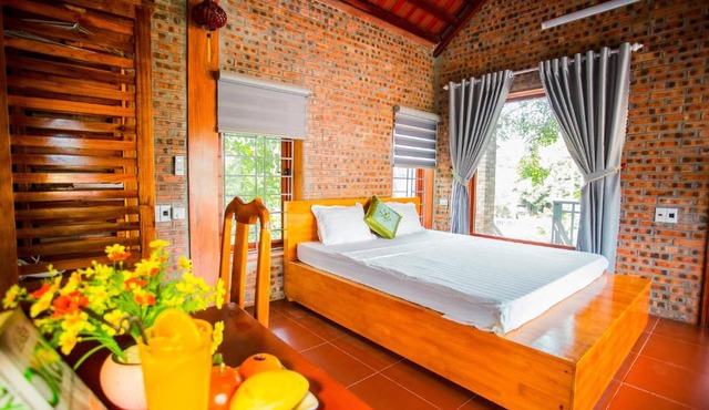 Ninh Binh Mountain View Homestay & Restaurant