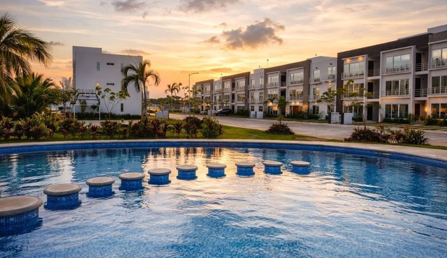 Nvo. Dept 3 Bedrooms with pool 18 min from beaches