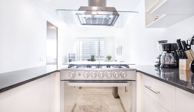 Oasis Downtown | Polanco 2BR Apt Luxury Amenities