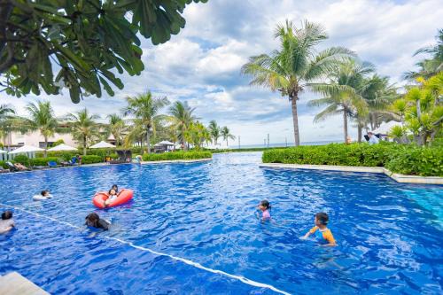 Ocean Breeze Villa Cam Ranh