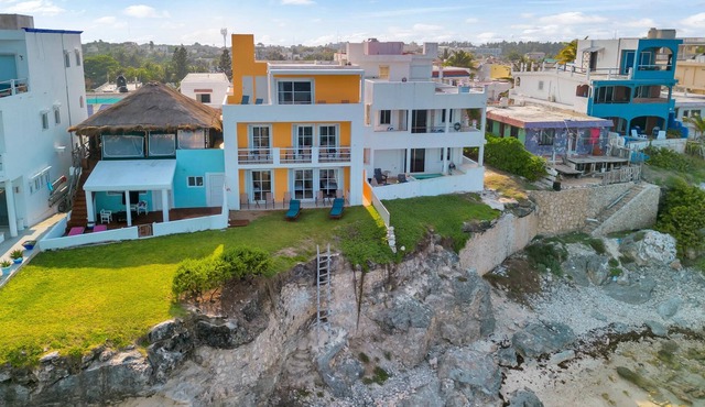 Ocean Front 7BR. See Dolphins + Sunrise From Bed.