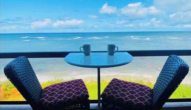Ocean Front, Beach Front, 2b/2b, near Haleiwa, North Shore property.