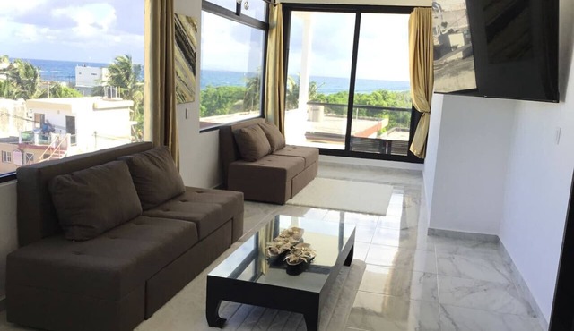 Ocean View Penthouse | 1600sqft Luxury Panoramic | Golf Cart Assistance + Breakfast