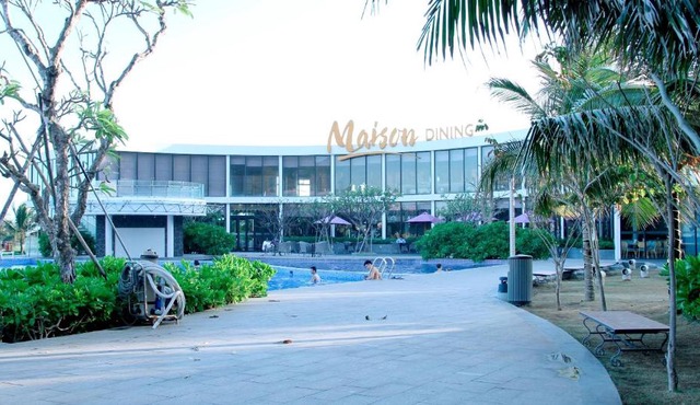 Oceanami Beach Club and Resort Long Hải