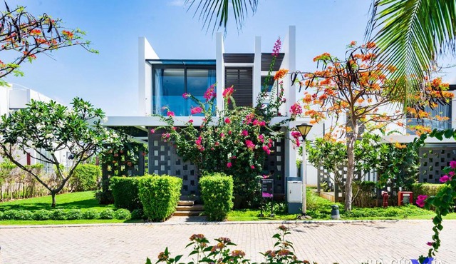 Oceanami Private Beach Villa Homestay - Long Hai Vung Tau