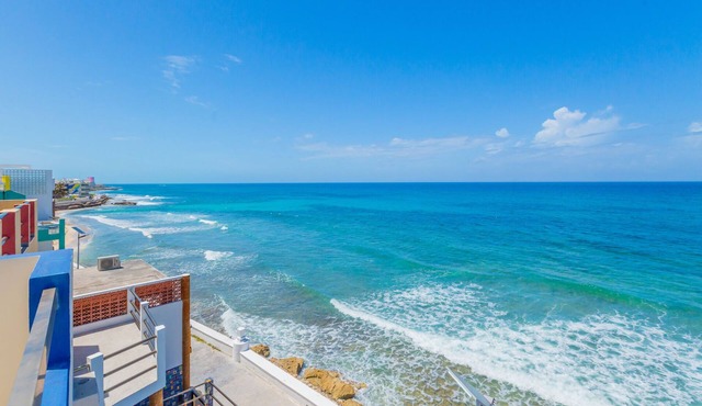 Oceanfront 6BR Villa with Private Pool — Walk to Playa Norte — Sleeps 16