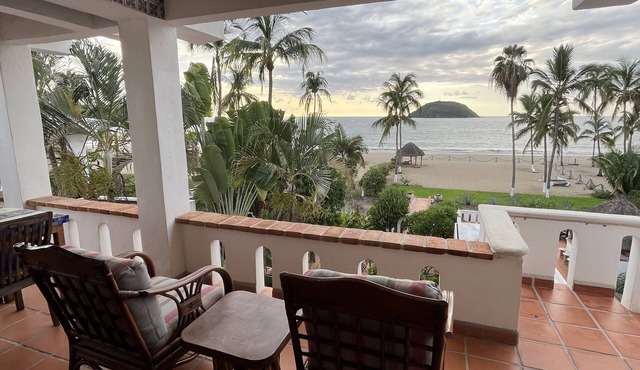 Oceanfront studio apartment