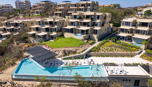 Oceanfront Residence with Beach Access