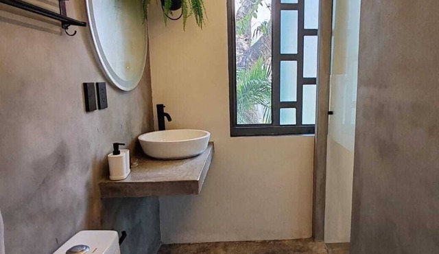 Ohana Morelos House. Modern industrial style, 10 min. from Hurricane Harbor