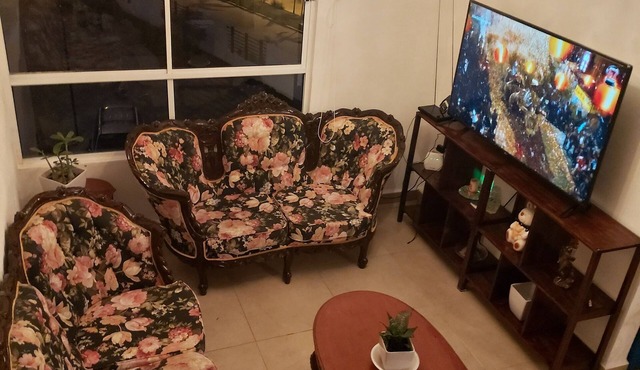 Old bar apartment 6 people Penthouse