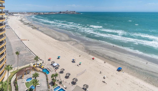 Once Upon A Tide Spacious Charming Ocean Front Condo