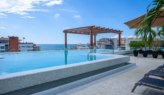 One Block from Basilio Badillo Street! 1BD Studio for rent in Old Town, Puerto v