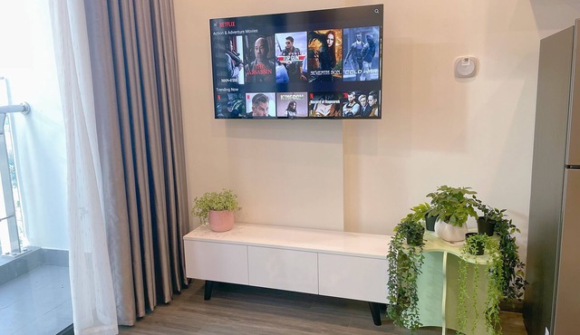 Ourhomestay Vinhomes Smart City, Tây M, Hà Ni