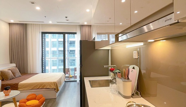 Ourhomestay Vinhomes Smart City Tây M, Hà Ni