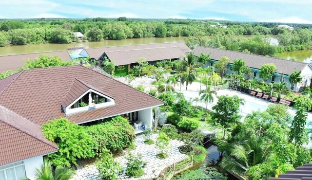 Ozon Hotel