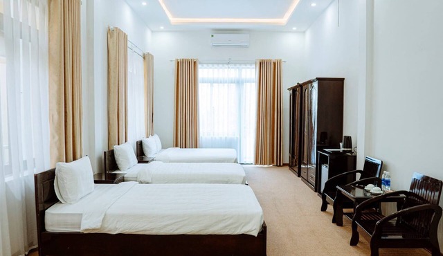 PAPA DONG HOI HOTEL