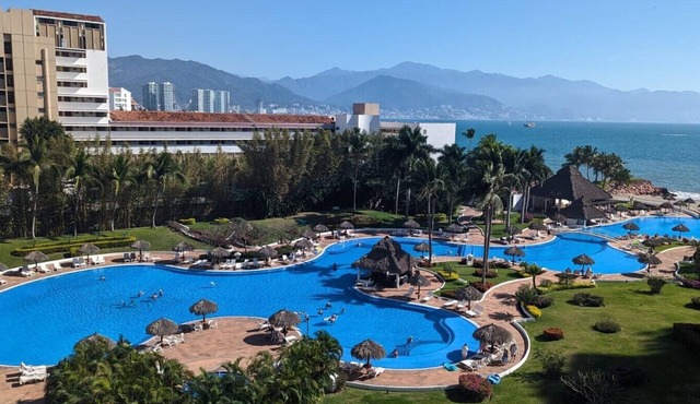 Paradise at Shangrila, Beachfront