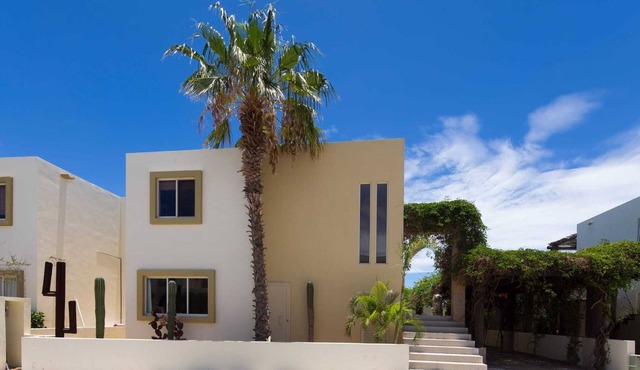 Peaceful Beautiful 3B Villa for Rent