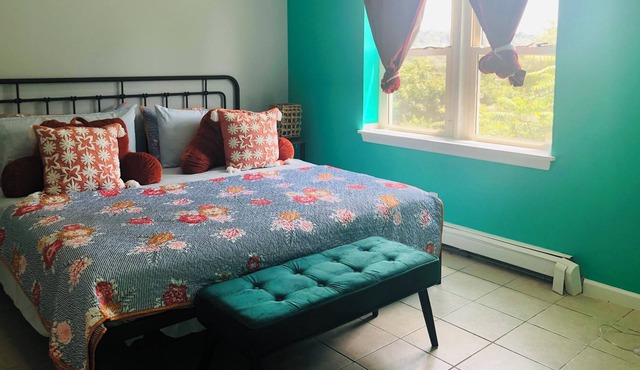 Peekskill Apt 100%Walkable NYC 50mins Car & Train West Point 15mins RT6&9 2mins