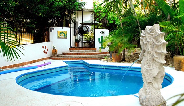 Perfect 3 bedroom 2 bathroom house with swimming pool in Puerto Escondido