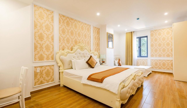 Pho Xanh Luxury Apartment