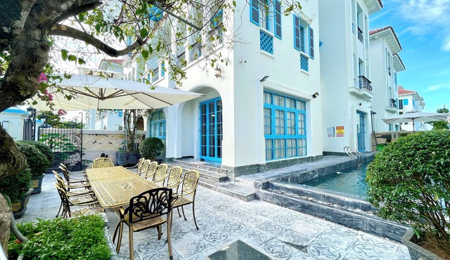 Phoenix Villas Sun Ha Long