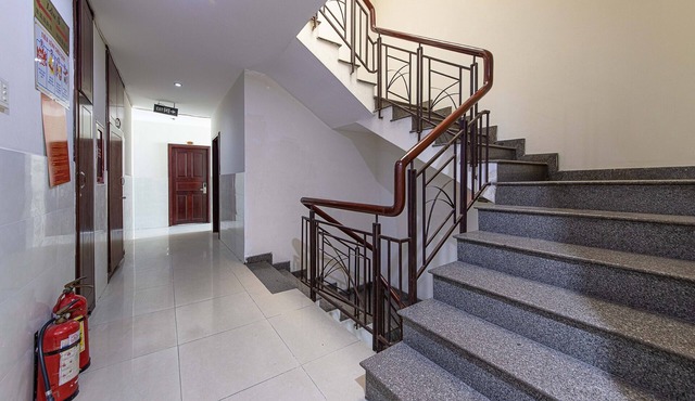 Phong Lan 2 Hotel