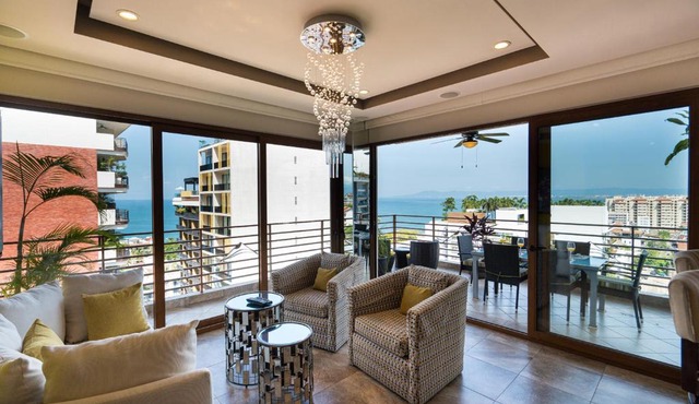 Pinnacle Resorts 220