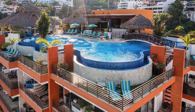 Pinnacle Resorts 220