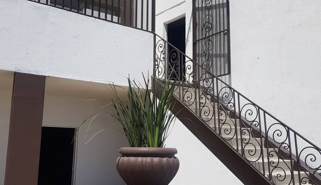 PLAZA GOYA 18 PERSON SUPER SUITE
