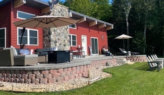 Pristine, Secluded Cottage on Beautiful Lake Michigan