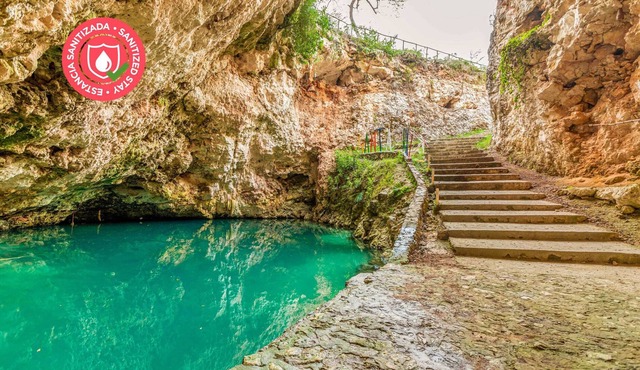 Private bath cabin + Cenotes, temazcal & zip line