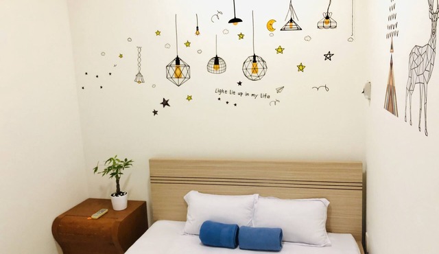 PRIVATE COZY LOCAL HOME - DIST 10 HCMC VIETNAM