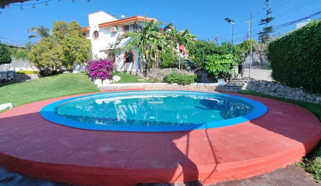 Private house with pool and panoramic view, Burgos Bugambilias