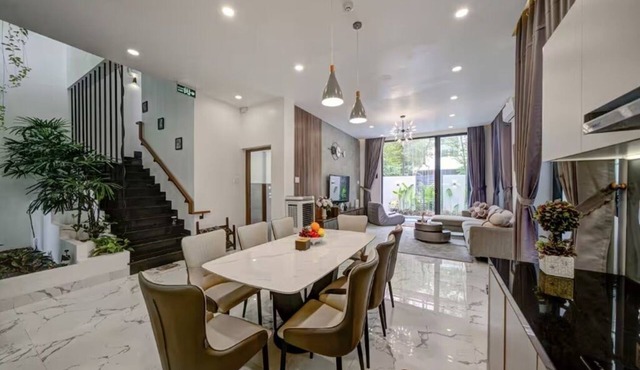 Private Luxury villa/Pool/Full AC/Free pick up