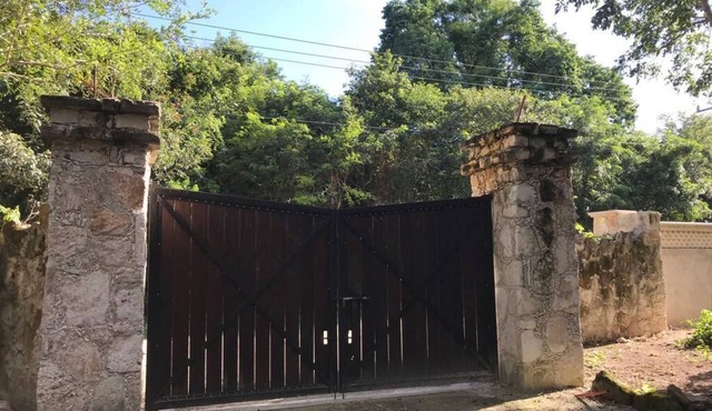 Private Nature Oasis for up to 10, or rent for two and enjoy serene privacy