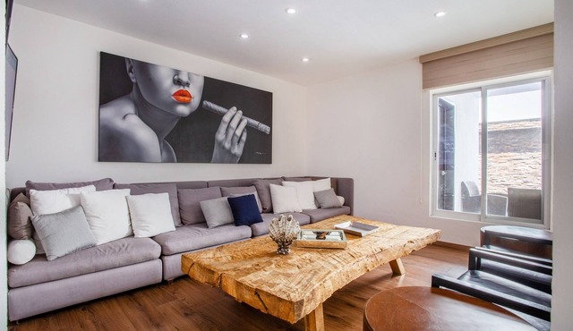 Private Pool, Near Beach, Restaurants - Sleeps 11