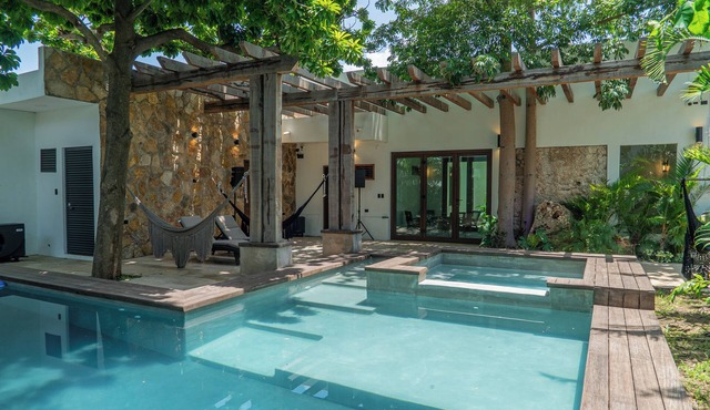 Project 52 - Amazing 5 BR house