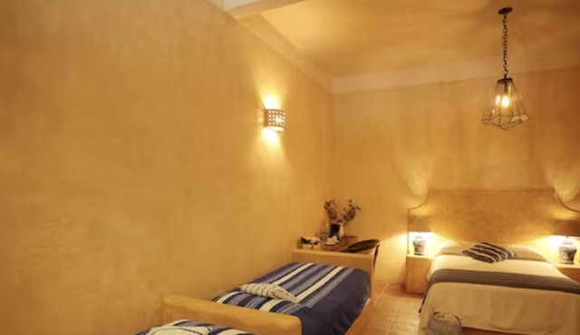 Pyramid Retreat: Club Campestre Teotihuacan Oasis