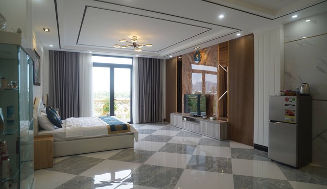 Queen Luxury Hotel