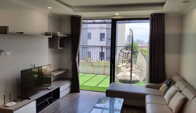 Quiet Privacy Penthouse flat in Kim Ma