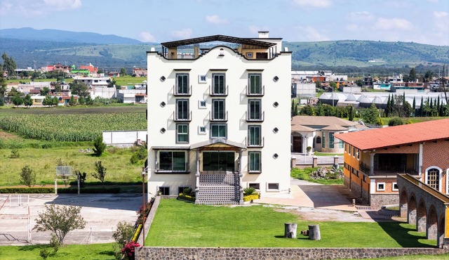 Quinta Candela Hotel