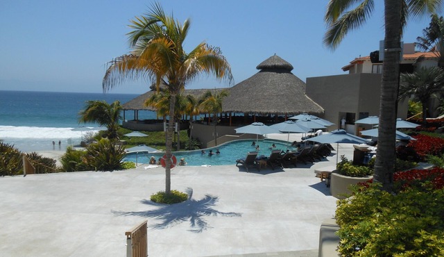 Relax by the Ocean-2 BR Suite-All-inclusive is extra