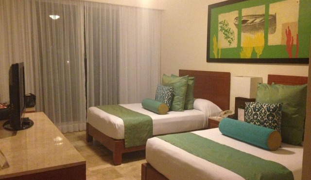Relax in Paradise – Vidanta Mayan Palace Suite with Resort Perks