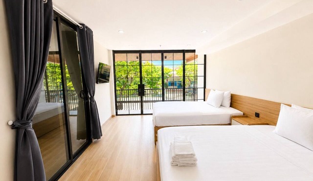 Rio Hotel & Apartment Danang Beach